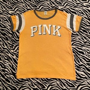 (NWOT) VS Pink Campus tee SZ Large